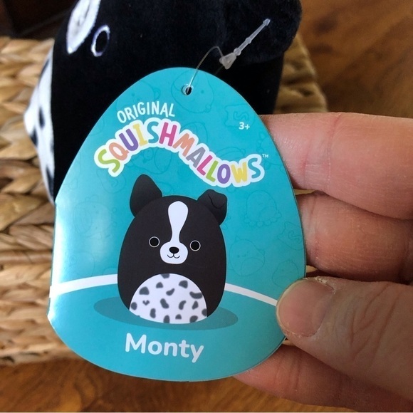 Squishmallows Monty the border collie dog in 5” - Picture 6 of 8
